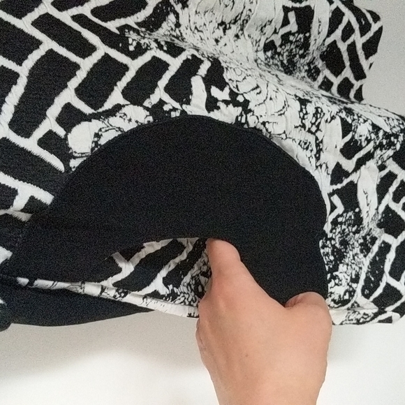 Artex Fashions Tunic – Made in Canada - Picture 5 of 7